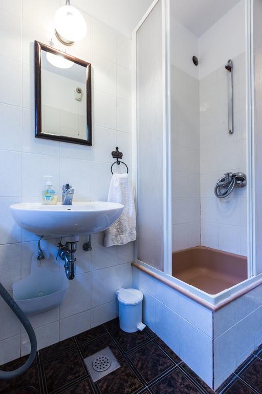 Lavender Apt. W. Balcony In Old Town Ζαντάρ Δωμάτιο φωτογραφία