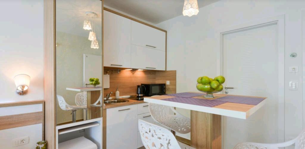 Lavender Apt. W. Balcony In Old Town Ζαντάρ Εξωτερικό φωτογραφία